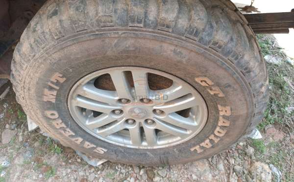 MITSUBISHI DC HDX 4X4