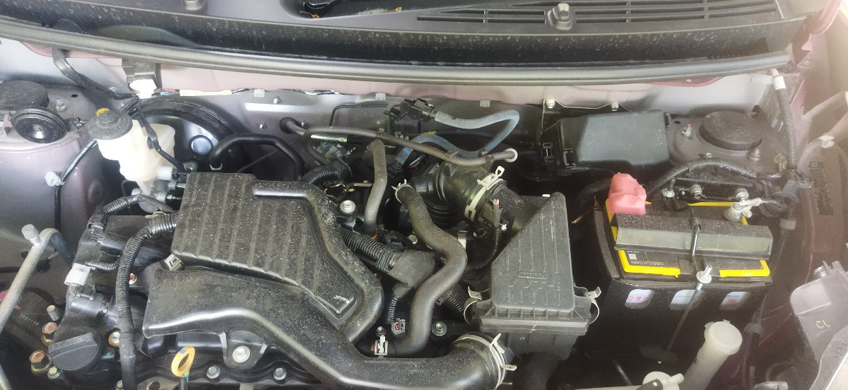 DAIHATSU SIGRA SIGRA R