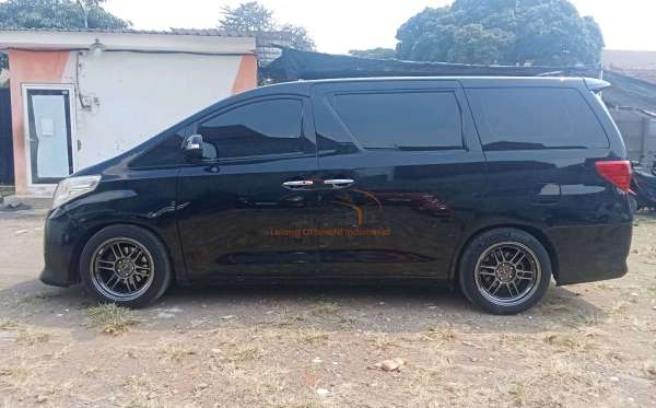 TOYOTA ALPHARD 2.4 X