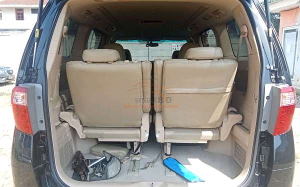 TOYOTA ALPHARD 2.4 X