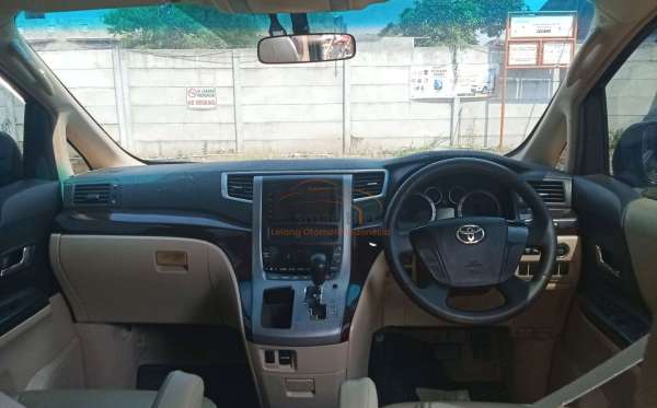 TOYOTA ALPHARD 2.4 X