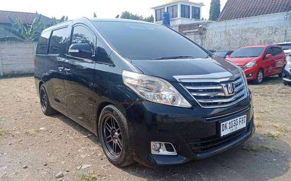 TOYOTA ALPHARD 2.4 X
