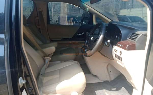 TOYOTA ALPHARD 2.4 X