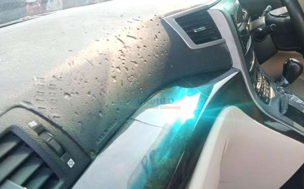 TOYOTA ALPHARD 2.4 X