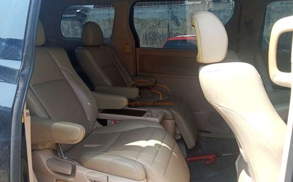 TOYOTA ALPHARD 2.4 X