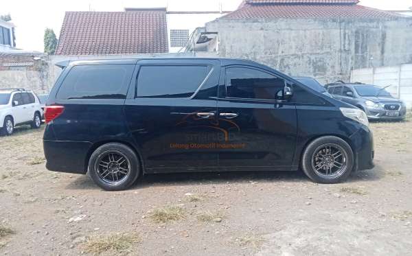 TOYOTA ALPHARD 2.4 X