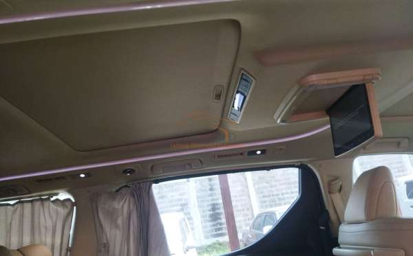 TOYOTA ALPHARD 2.5 G