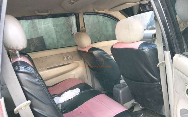 TOYOTA AVANZA