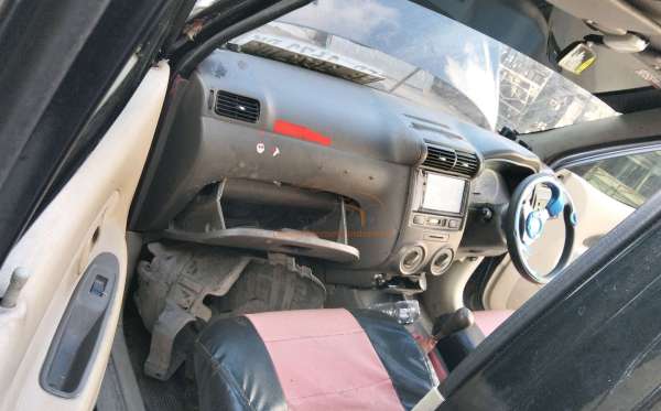 TOYOTA AVANZA