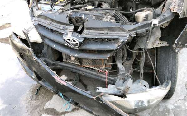 TOYOTA AVANZA