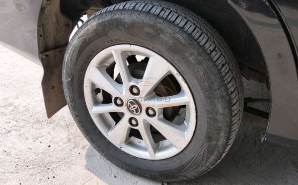 TOYOTA  AVANZA  G