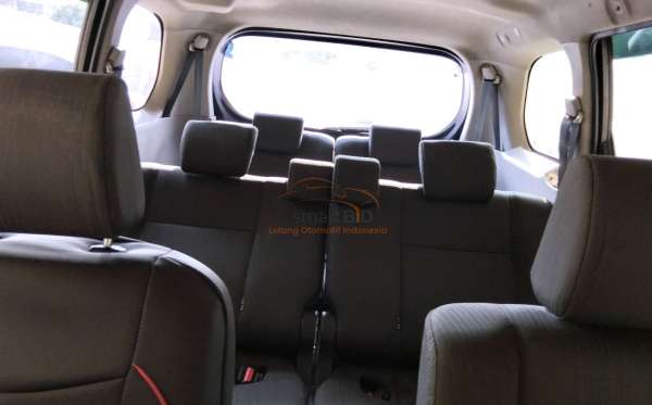 TOYOTA  AVANZA  G