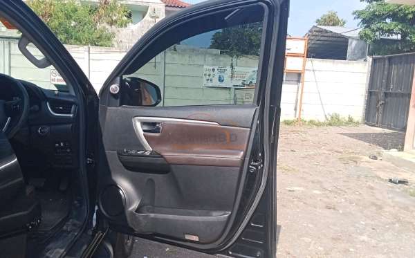 TOYOTA FORTUNER 2.4 VRZ