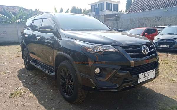 TOYOTA FORTUNER 2.4 VRZ