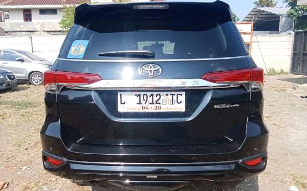 TOYOTA FORTUNER 2.4 VRZ