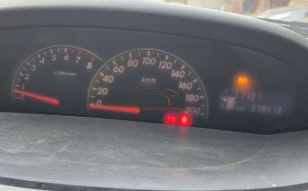 TOYOTA YARIS E
