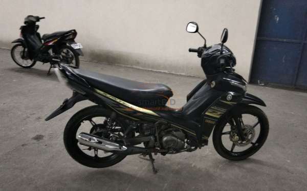YAMAHA  JUPITER Z1
