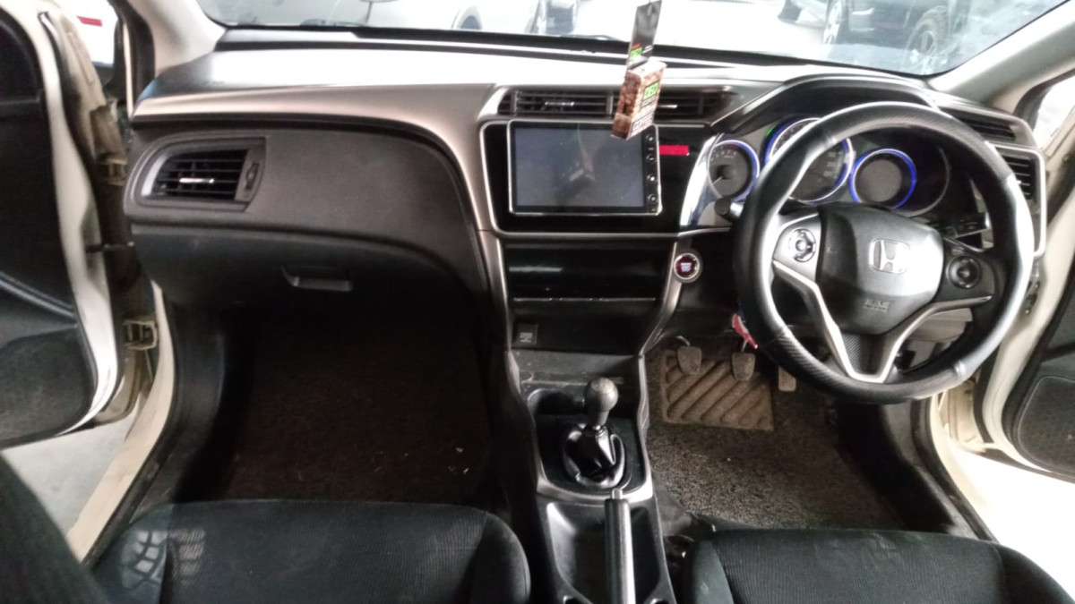 HONDA  CITY  GM6 1.5 E