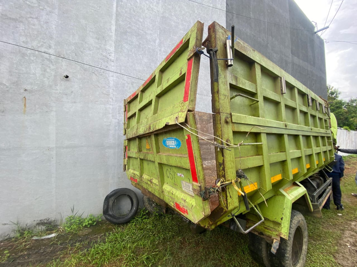 HINO XZU349R