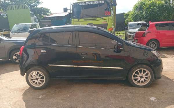DAIHATSU AYLA 1.0 X