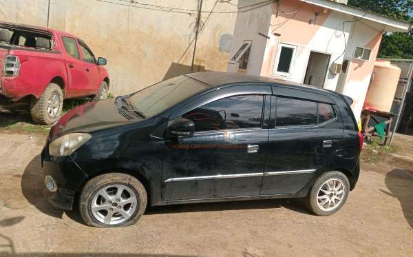 DAIHATSU AYLA 1.0 X
