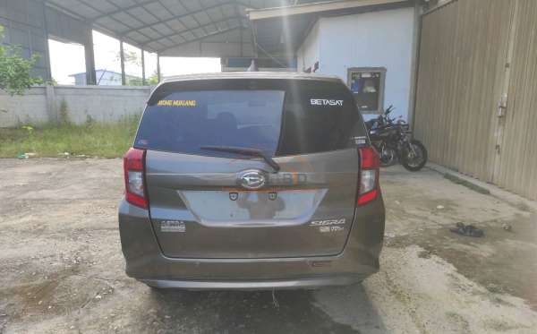 DAIHATSU SIGRA