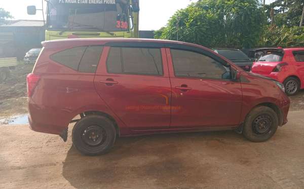DAIHATSU  SIGRA  M
