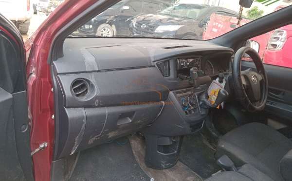 DAIHATSU  SIGRA  M