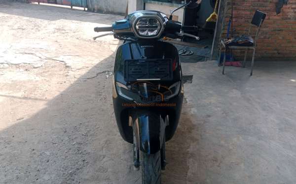 HONDA  STYLO