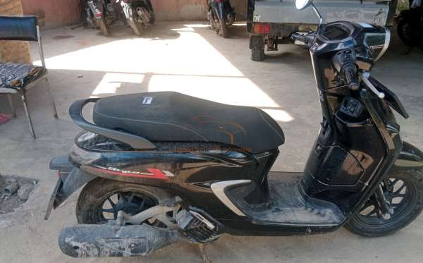 HONDA  STYLO