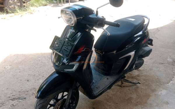 HONDA  STYLO