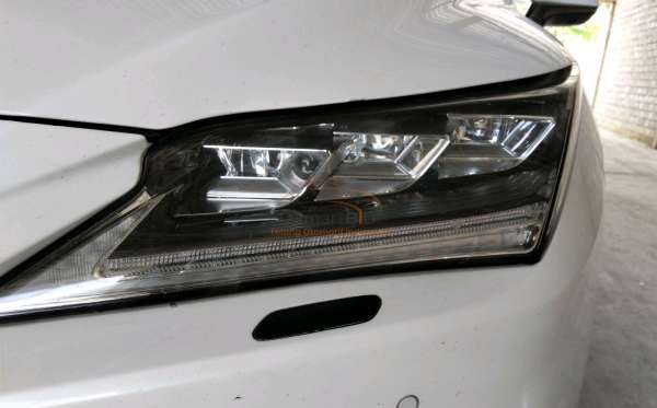 LEXUS RX 200