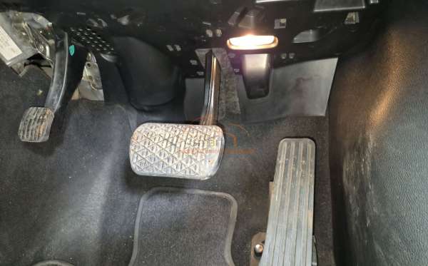 MERCEDES BENZ E 300