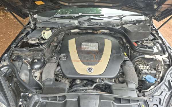 MERCEDES BENZ E 300