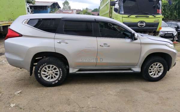 MITSUBISHI PAJERO SPORT GLX