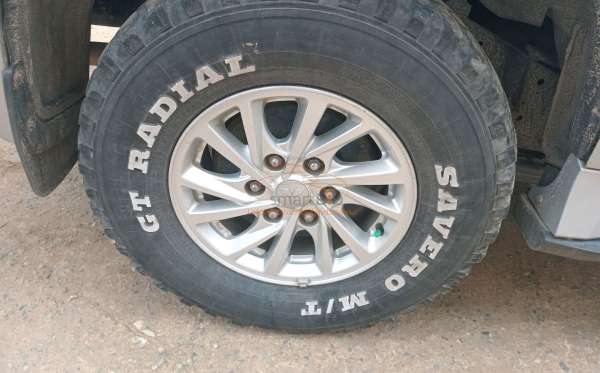 MITSUBISHI PAJERO SPORT GLX