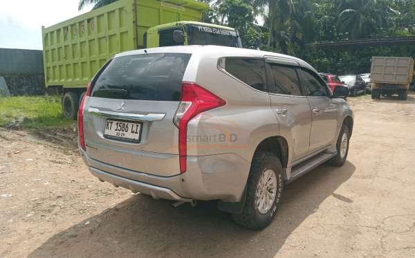 MITSUBISHI PAJERO SPORT GLX