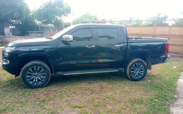 MITSUBISHI TRITON 2.4L DC ULTIMATE (4X4)