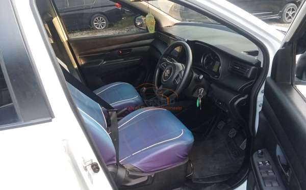 SUZUKI ERTIGA GL