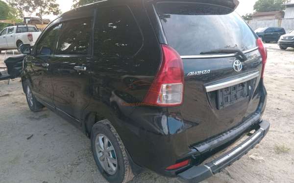 TOYOTA AVANZA 1.3 G