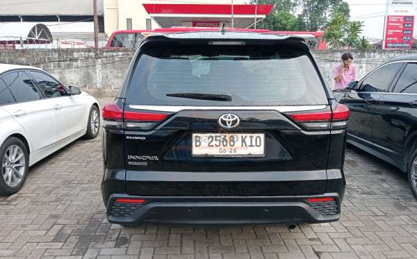 TOYOTA INNOVA ZENIX G