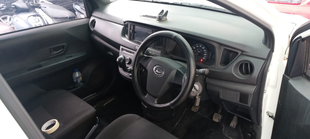 DAIHATSU SIGRA  D