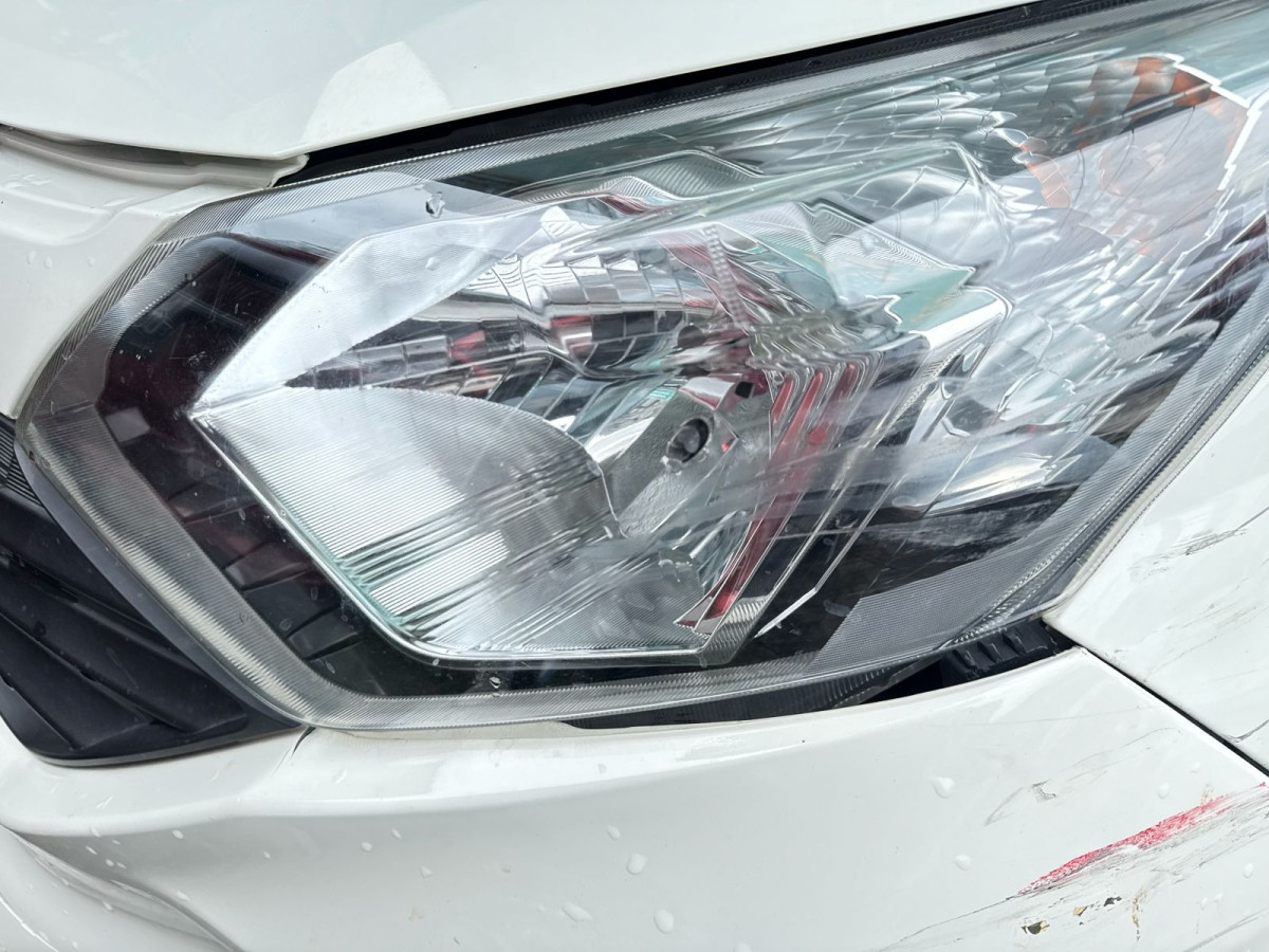 DAIHATSU SIGRA  D