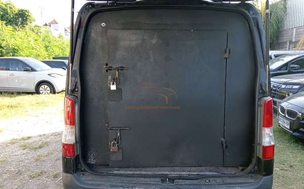 DAIHATSU GRAN MAX