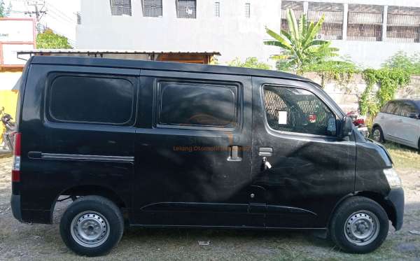 DAIHATSU GRAN MAX