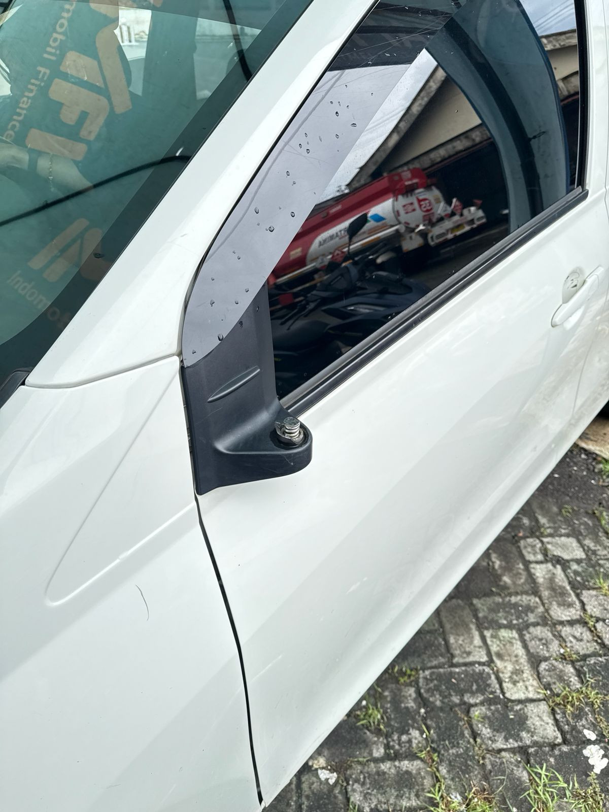 DAIHATSU SIGRA  D