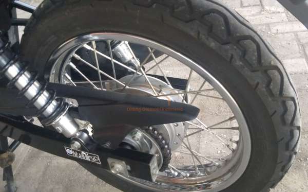 HONDA CB 150 Verza