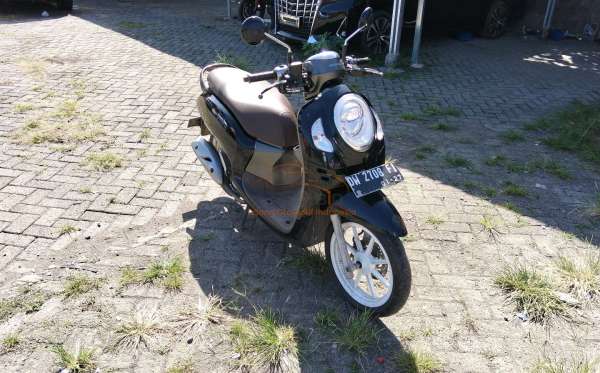 HONDA SCOOPY
