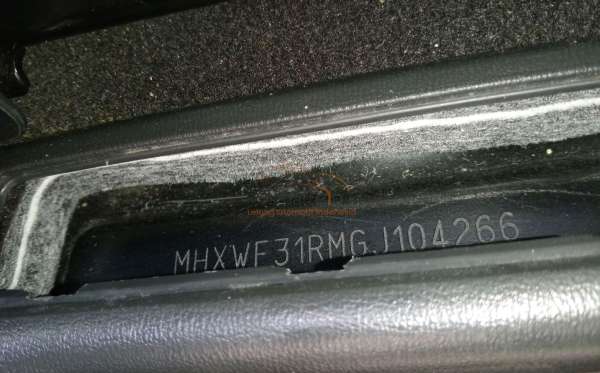 HYUNDAI H-1 2.4 AT