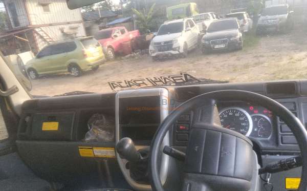 MITSUBISHI CANTER FE 75